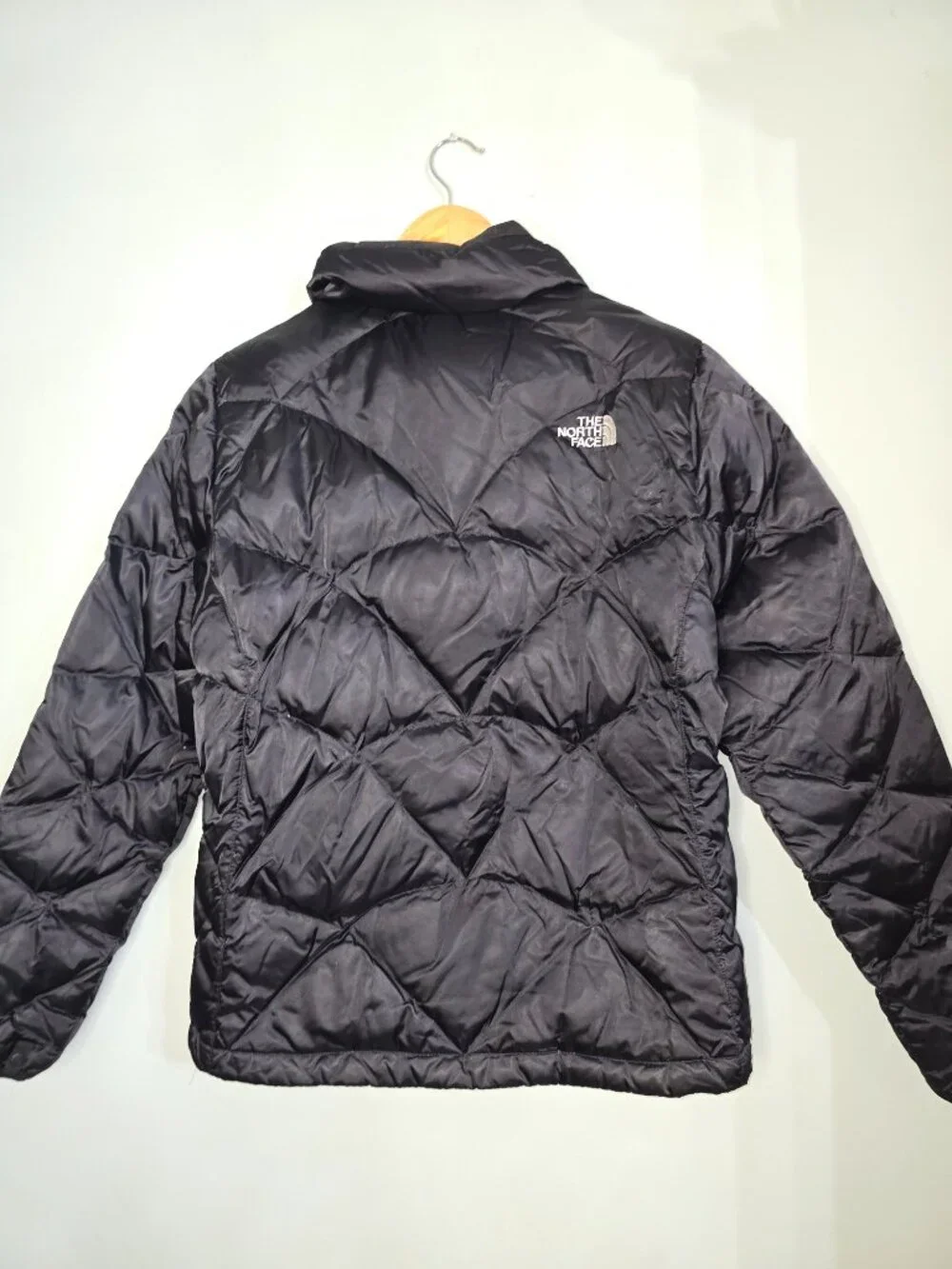 North Face Women's Black 550 Goose Down Puffer Jacket, Size M, Gently Used